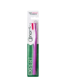 szczoteczka-do-zebow-expert-curve-6580-srednio-twarda-fioletowa-nordic