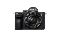 sony-a-7-iii-28-70mm-bezlusterkowiec-242-mp-cmos-6000-x-4000-px-czarn