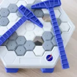 thumbs-up-moon-miner-stratego