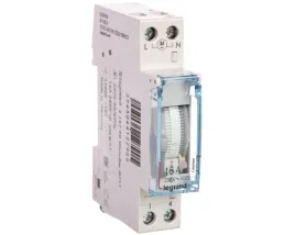 programator-na-szyne-mechaniczny-dobowy-qt11-naped-kwarcowy-pg300-legrand