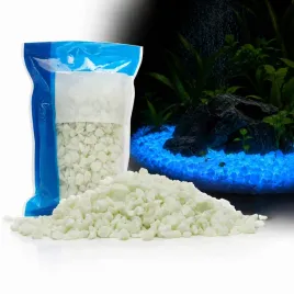 zwirek-do-akwarium-swiecacy-fluorescencyjny-niebieski-5-10mm-200g