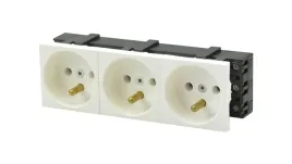 gniazdo-230v-3x2p-z-6m-135x45-biale-mediabox