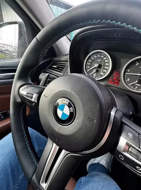kierownica-sport-m-pakiet-m-performance-bmw-e70-e71-e81-e82-e87-e90-e91-e92-numer-katalogowy-czesci-kierownica-sport-m