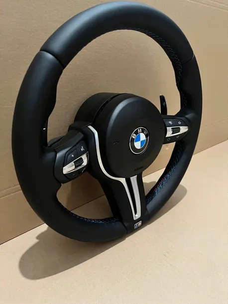 kierownica-sport-m-pakiet-m-performance-bmw-e70-e71-e81-e82-e87-e90-e91-e92-stan-nowy-producent-czesci-bez-marki