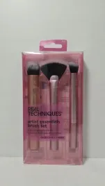 real-techniques-artist-essentials-zestaw-3-pedzli-do-makijazu