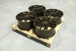 zestaw-sklada-sie-z-jr37-21x9-21x95-et35-5x112-gloss-bronze