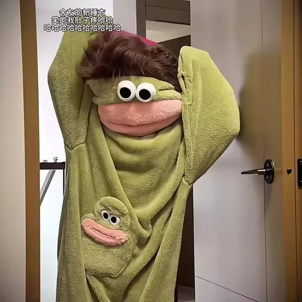 Piżama onesie z motywem potwora, rozmiar S, kolor 4