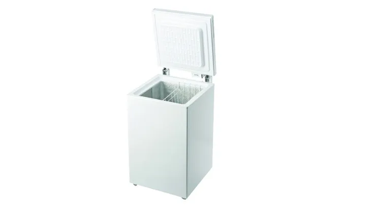 zamrazarka-indesit-os2a1002-material-obudowy-metal-tworzywo-sztuczne