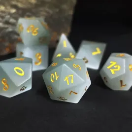 matowe-kocie-oko-zestaw-7-krysztalowych-kosci-kostek-rpg