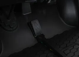 pojazd-terenowy-passion-4x4-czarny-zabawkowy