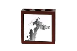 american-paint-horse-stojak-na-dlugopisy-z-koniem-organizer-na-biurko-z