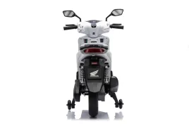 pojazd-motor-skuter-honda-sh125i-bialy-boczne-kolka-wolny-start-dodatkowe