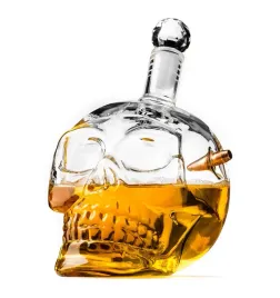 kuloodporna-karafka-czaszka-na-whisky-z-pociskiem-700-ml-prezent-dla-mezc