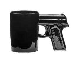 wystrzalowy-kubek-pistolet-dla-prawdziwych-twardzieli