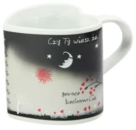 uczuciowy-kubeczek-w-ksztalcie-serca-goraco-kocham-cie