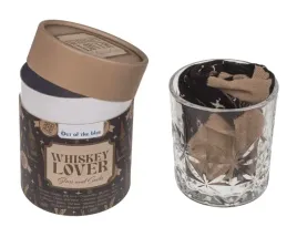 zestaw-prezentowy-szklanka-i-skarpetki-z-motywem-alkoholu-whiskey