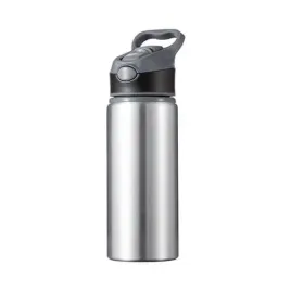 bidon-aluminiowy-650-ml-srebrny-z-zakretka-z-czarna-wstawka-do-sublimacji