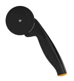 noz-do-pizzy-ciast-26cm-czarny-stal-nierdzewna-1019533-fiskars