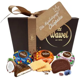 kuferek-z-czekoladkami-malaga-tiki-taki-kasztanki-dla-chlopaka-wawel-500g