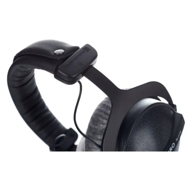 beyerdynamic-dt-770-pro-80-ohm-material-tworzywo-sztuczne