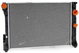 chlodnica-wody-mercedes-e-w212-07-15-mt-a2045001303-a2045003703-a2045000703