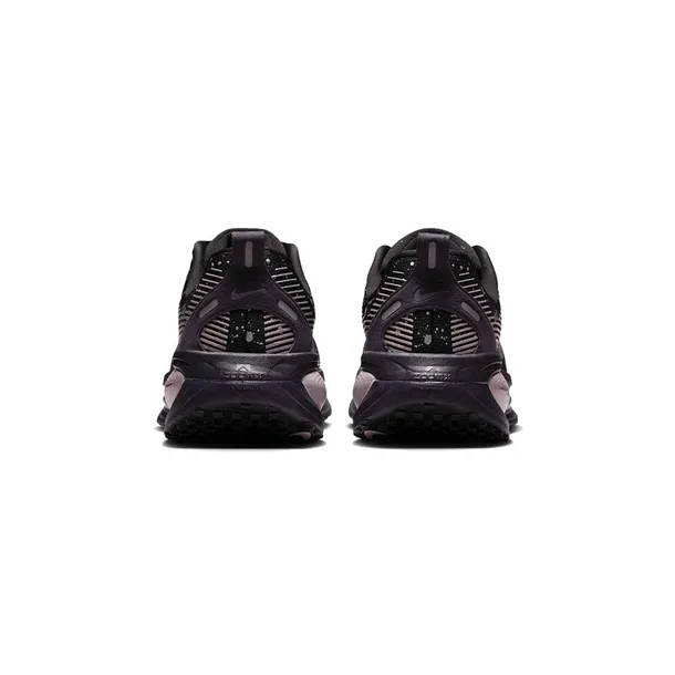 vomero-18-se-marka-nike-kod-producenta-hv1779001