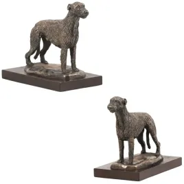 wilczarz-irlandzki-irish-wolfhound-statuetka-psa-figurka-na-bialym-marm