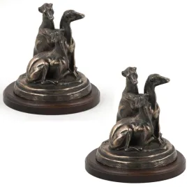 whippet-chart-angielski-statuetka-psa-figurka-na-bialym-marmurze-trofe
