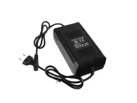 ladowarka-do-pojazdow-elektrycznych-36v-pocket-hulajnoga-quad