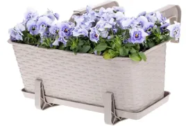 skrzynka-balkonowa-doniczka-z-podstawka-i-uchwytami-rattan-40-cm-bezowa