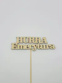 napis-topper-pik-hurra-emerytura-drewniana-dekoracja