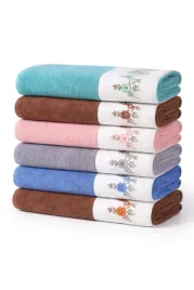 reczniki-z-haftem-70x140-cm-miekkie-rozne-kolory-6-sztuk-haft-kwiaty-01