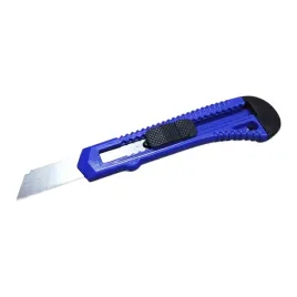 noz-do-tapet-18-mm-z-ostrzem-lamanym-wysuwany-metalowa-prowadnica