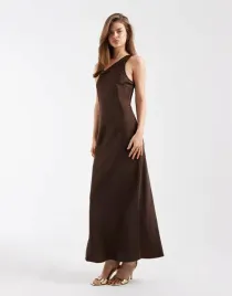 object-satynowa-brazowa-maxi-sukienka-na-jedno-ramie-b25-s