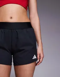adidas-czarne-sportowe-spodenki-logo-b25-l