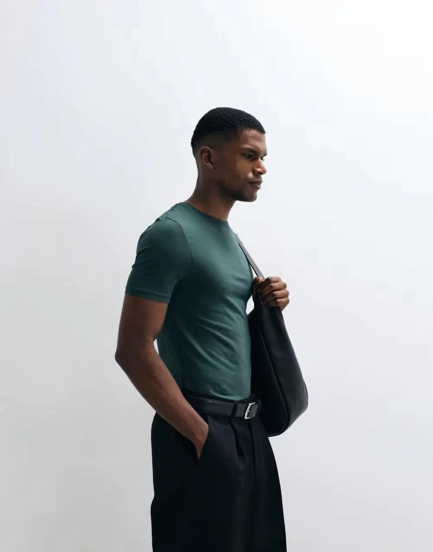 zielony-t-shirt-basic-b23-m