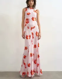 topshop-rozowa-satynowa-sukienka-wzor-kwiaty-b23-s