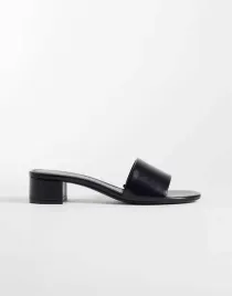 mango-czarne-klapki-casual-obcas-b25-38
