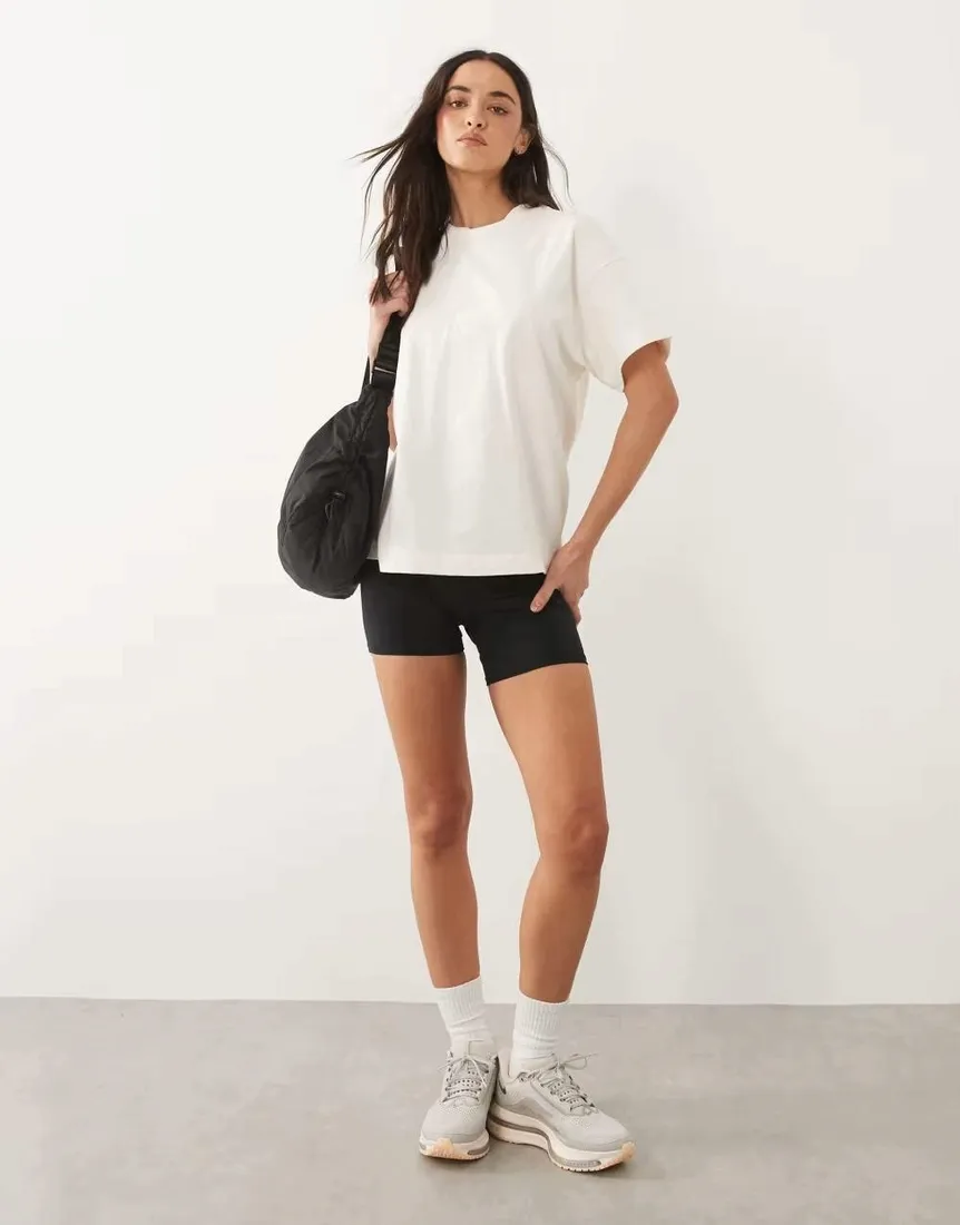 bialy-t-shirt-basic-b23-m-rozmiar-m