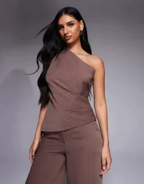 forever-new-brazowy-top-na-jedno-ramie-b23-s