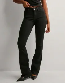 vero-moda-spodnie-jeans-dzwony-b24-s-l32
