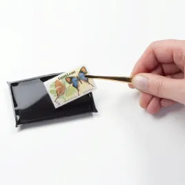 tacka-do-wyszukiwania-znakow-wodnych-na-znaczkach-leuchtturm