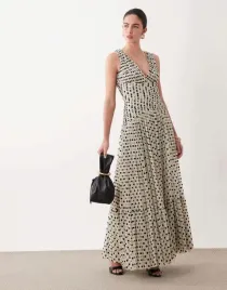 lace-and-beads-maxi-sukienka-w-groszki-tiul-b23-xs