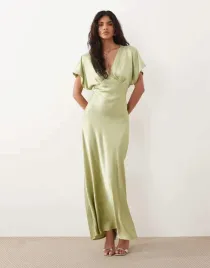 gina-tricot-zielona-satynowa-sukienka-maxi-dekolt-v-b23-l
