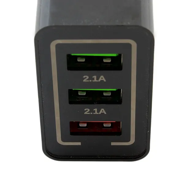 ladowarka-sieciowa-usb-quick-cha-stan-nowy