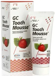 gc-pasta-tooth-mousse-bez-fluoru-plynne-szkliwo-ochrona-zebow-truskawka-35ml