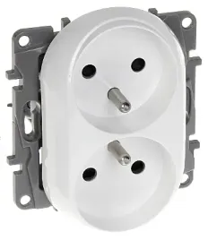 gniazdo-podwojne-le-764542-niloe-230-v-16-a-legrand