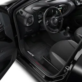toyota-aygo-x-dywaniki-gumowe-komplet-czarne-pw210-0h016-oe