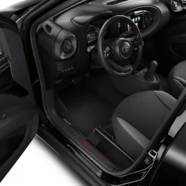 toyota-aygo-x-oryginalne-dywaniki-welurowe-komplet-pw210-0h018-oe