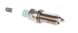 toyota-aygo-land-cruiser-camry-highlander-swieca-zaplonowa-90919-01233-oe